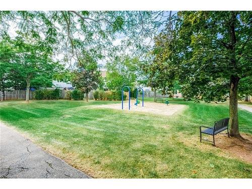 92-1240 Westview Terrace, Oakville, ON - Outdoor With Backyard