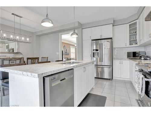 392 Grindstone Trail Trail, Oakville, ON - Indoor Photo Showing Kitchen With Stainless Steel Kitchen With Upgraded Kitchen