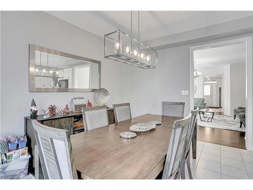 392 Grindstone Trail Trail, Oakville, ON - Indoor Photo Showing Dining Room