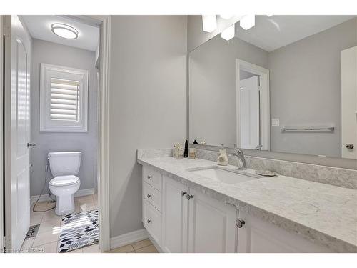 392 Grindstone Trail Trail, Oakville, ON - Indoor Photo Showing Bathroom