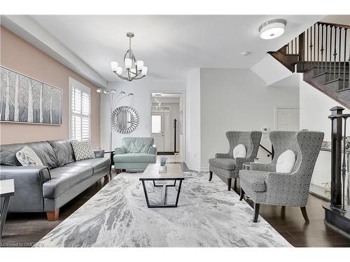 392 Grindstone Trail Trail, Oakville, ON - Indoor Photo Showing Living Room