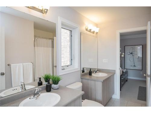 304 Mcgibbon Drive, Milton, ON - Indoor Photo Showing Bathroom