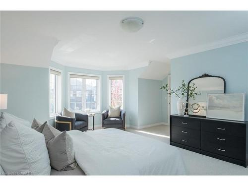 304 Mcgibbon Drive, Milton, ON - Indoor Photo Showing Bedroom