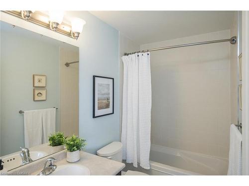 304 Mcgibbon Drive, Milton, ON - Indoor Photo Showing Bathroom