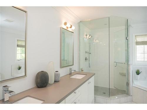 304 Mcgibbon Drive, Milton, ON - Indoor Photo Showing Bathroom