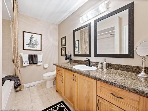 2252 Fairbairn Court, Oakville, ON - Indoor Photo Showing Bathroom