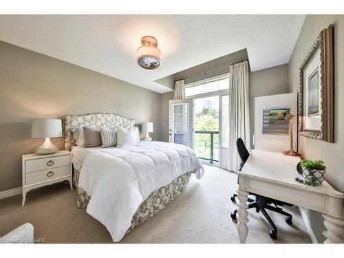 3-4135 Shipp Drive, Peel, ON - Indoor Photo Showing Bedroom