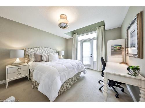 3-4135 Shipp Drive, Peel, ON - Indoor Photo Showing Bedroom