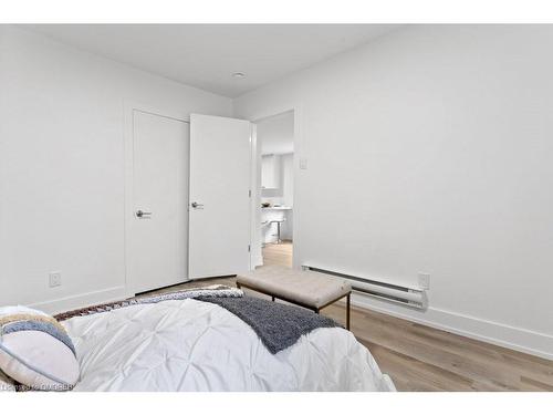 34 Rykert Street, St. Catharines, ON - Indoor Photo Showing Bedroom