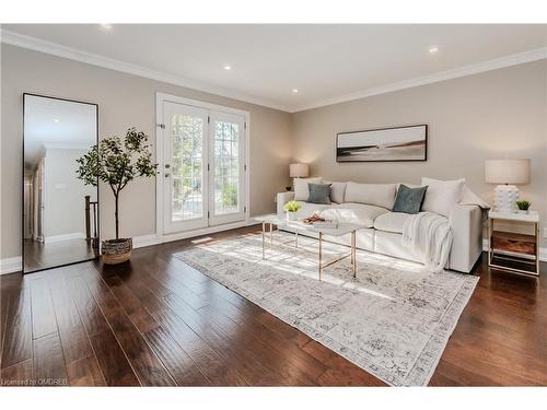 56 Grenville Avenue, Kitchener, ON - Indoor Photo Showing Living Room