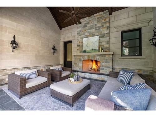 121 Rebecca Court, Maple, ON -  Photo Showing Living Room With Fireplace