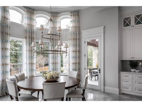 121 Rebecca Court, Maple, ON - Indoor Photo Showing Dining Room