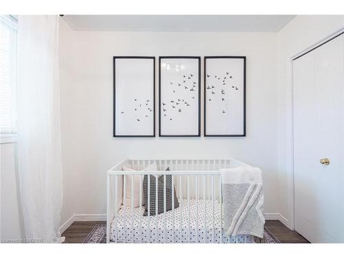 24 Willver Drive, St. Catharines, ON - Indoor Photo Showing Bedroom