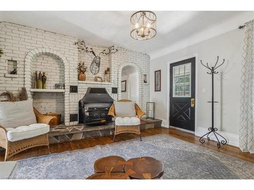 585 Dundas Street E, Hamilton, ON - Indoor Photo Showing Living Room With Fireplace