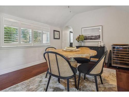 585 Dundas Street E, Hamilton, ON - Indoor Photo Showing Dining Room