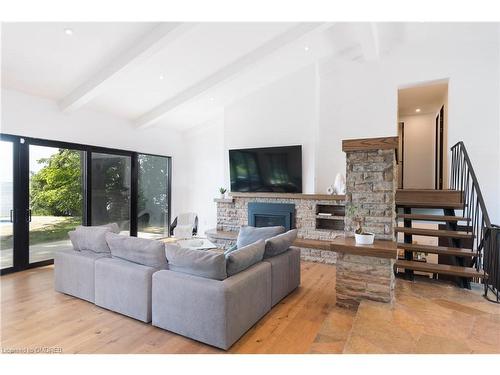 2226 Lakeshore Road, Burlington, ON - Indoor Photo Showing Living Room With Fireplace