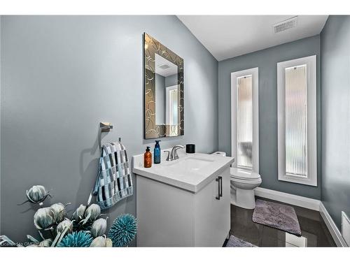 4364 Palisades Lane, Mississauga, ON - Indoor Photo Showing Bathroom