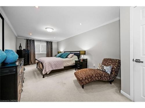 4364 Palisades Lane, Mississauga, ON - Indoor Photo Showing Bedroom