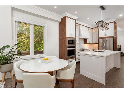 399 Delaware Avenue, Burlington, ON - Indoor Photo Showing Dining Room