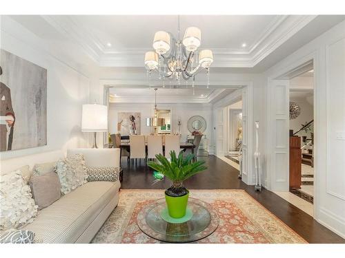 8 Thornhill Avenue, Vaughan, ON - Indoor Photo Showing Living Room