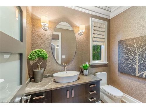 8 Thornhill Avenue, Vaughan, ON - Indoor Photo Showing Bathroom