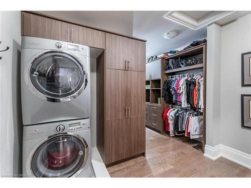 8 Thornhill Avenue, Vaughan, ON - Indoor Photo Showing Laundry Room