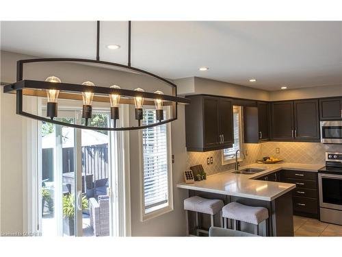 422 Duncan Lane, Milton, ON - Indoor Photo Showing Kitchen With Double Sink