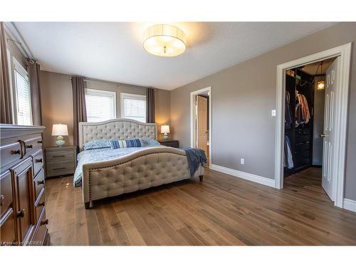 422 Duncan Lane, Milton, ON - Indoor Photo Showing Bedroom