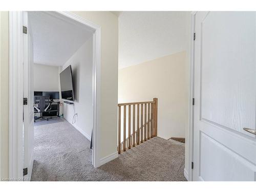 100 Festival Way, Binbrook, ON - Indoor Photo Showing Other Room