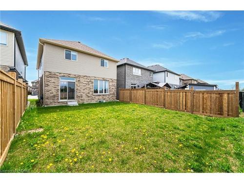 100 Festival Way, Binbrook, ON - Outdoor