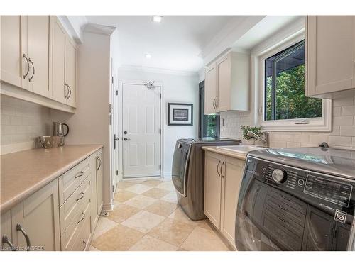 1242 Ravine Drive, Mississauga, ON - Indoor Photo Showing Kitchen