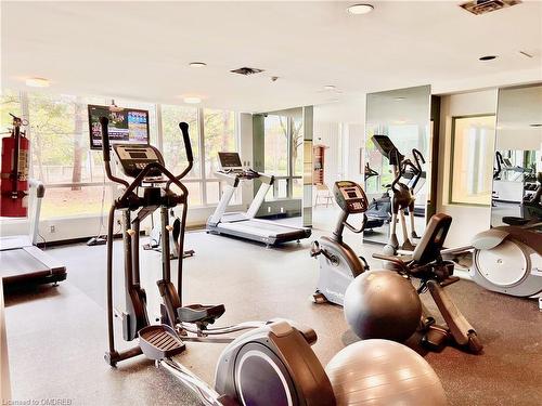 906-4460 Tucana Court, Mississauga, ON - Indoor Photo Showing Gym Room