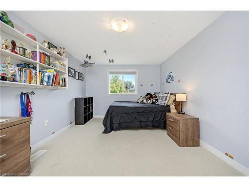 29 Maude Lane Lane, Guelph, ON - Indoor Photo Showing Bedroom