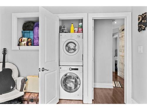 801 Main Street E, Hamilton, ON - Indoor Photo Showing Laundry Room