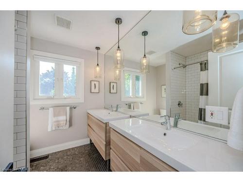 1460 Albion Avenue, Oakville, ON - Indoor Photo Showing Bathroom