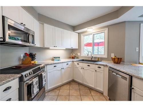 2495 Headon Road, Burlington, ON - Indoor Photo Showing Kitchen With Stainless Steel Kitchen