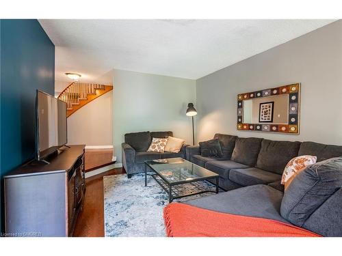 2495 Headon Road, Burlington, ON - Indoor Photo Showing Living Room