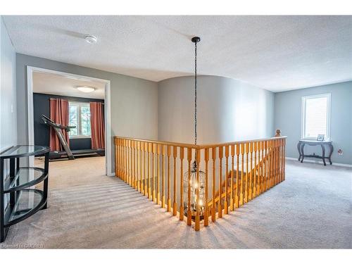 2495 Headon Road, Burlington, ON - Indoor Photo Showing Other Room