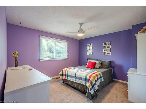 2495 Headon Road, Burlington, ON - Indoor Photo Showing Bedroom