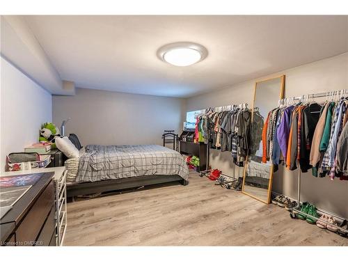 2495 Headon Road, Burlington, ON - Indoor Photo Showing Bedroom