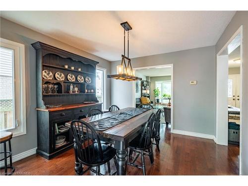 2495 Headon Road, Burlington, ON - Indoor Photo Showing Dining Room