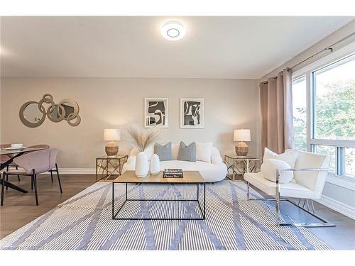 1266 Pallatine Drive, Oakville, ON - Indoor Photo Showing Living Room