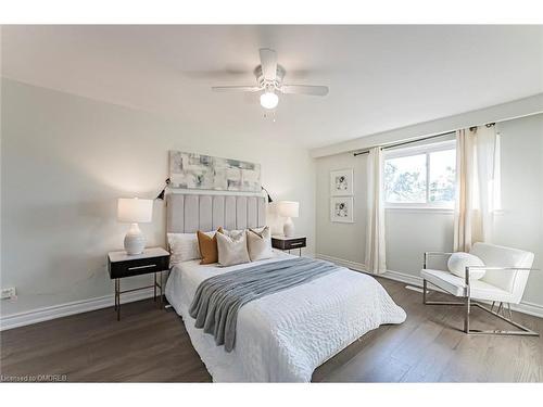 1266 Pallatine Drive, Oakville, ON - Indoor Photo Showing Bedroom