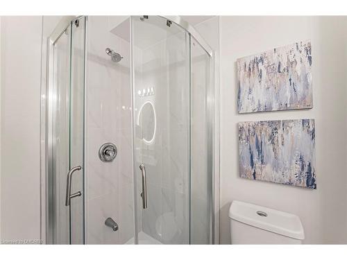 1266 Pallatine Drive, Oakville, ON - Indoor Photo Showing Bathroom