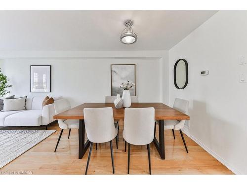 180-4950 Albina Way, Mississauga, ON - Indoor Photo Showing Dining Room