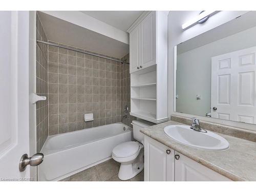 180-4950 Albina Way, Mississauga, ON - Indoor Photo Showing Bathroom