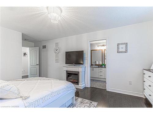 228 Edgar Bonner Avenue, Rockwood, ON - Indoor Photo Showing Bedroom