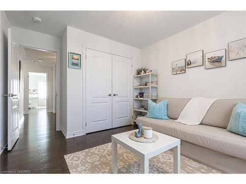 228 Edgar Bonner Avenue, Rockwood, ON - Indoor Photo Showing Living Room