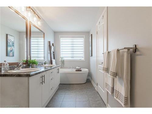 228 Edgar Bonner Avenue, Rockwood, ON - Indoor Photo Showing Bathroom