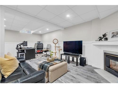 20 Moss Place, Guelph, ON - Indoor With Fireplace